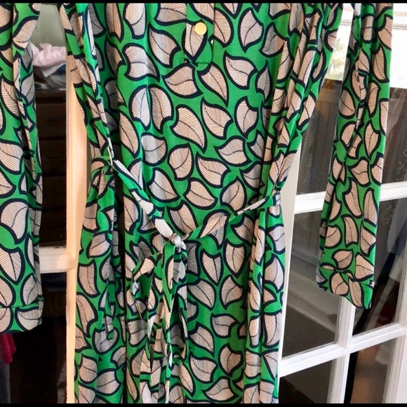 Diane Von Furstenberg Printed Shirt Dress - Picture 2 of 8